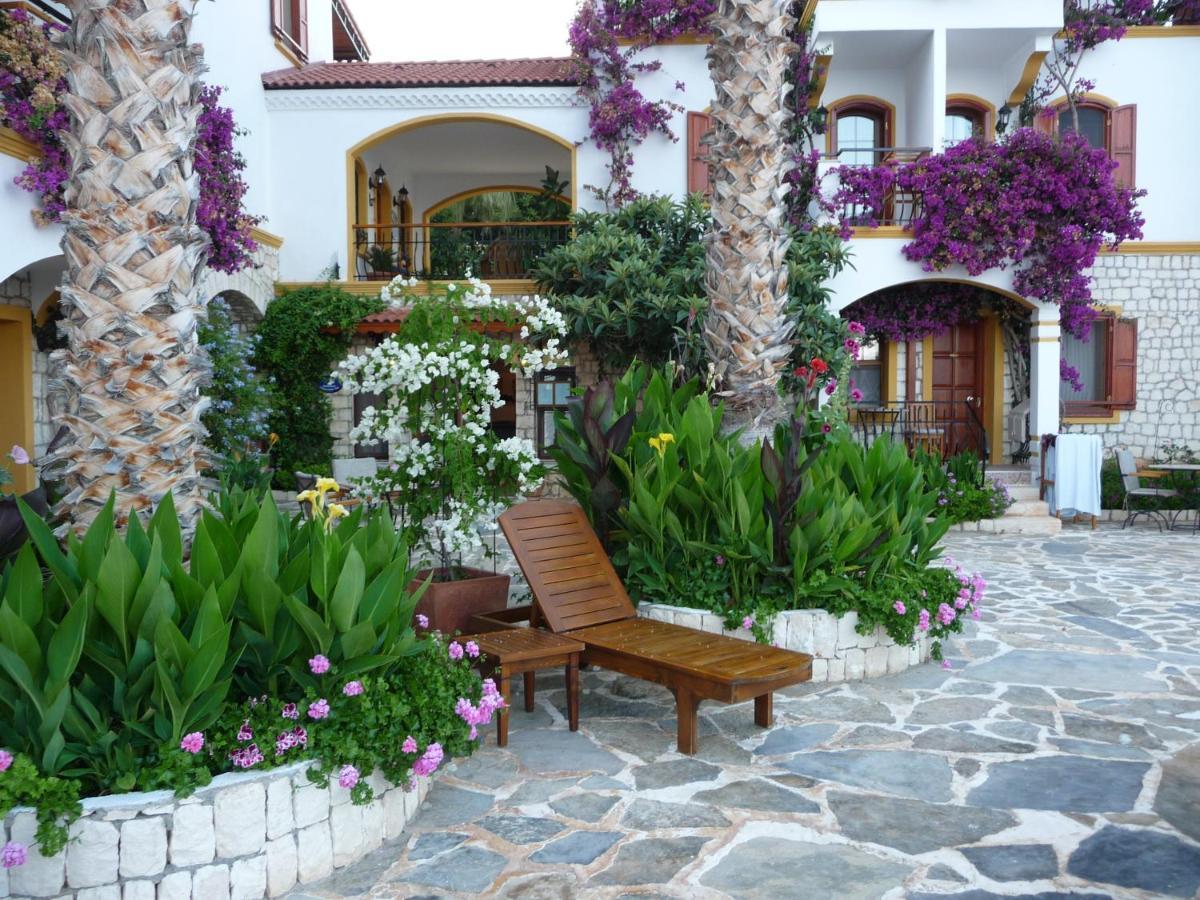 Hadrian Hotel Kaş Esterno foto