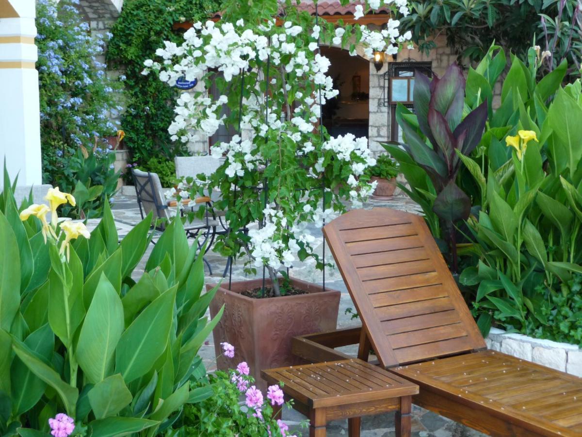 Hadrian Hotel Kaş Esterno foto